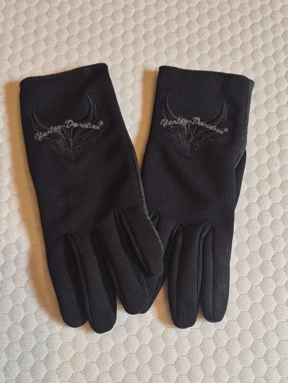 Harley-Davidson Womens  Lightweight Riding Gloves with Embroidered Logo